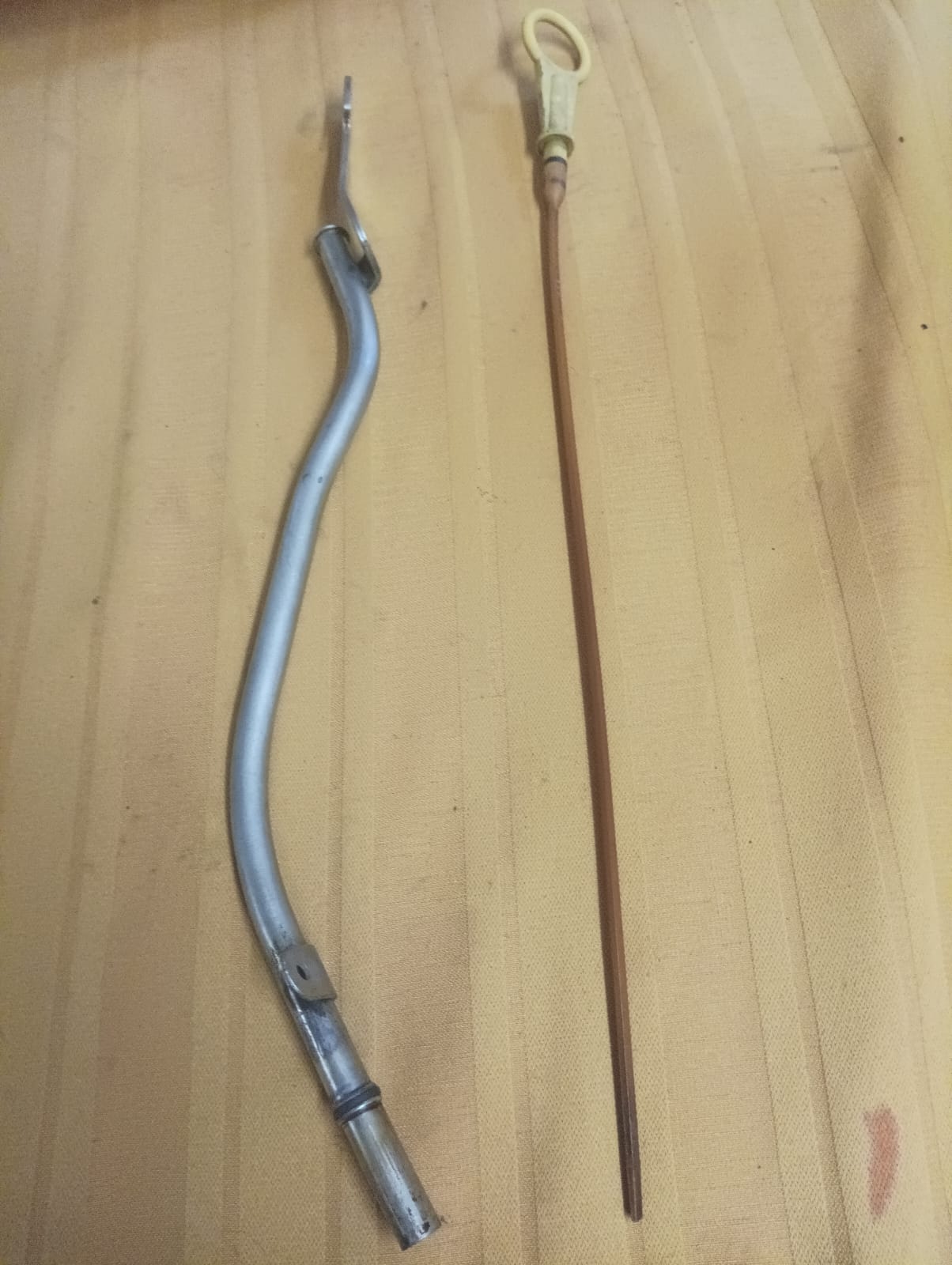 Varilla y funda de aceite de renault clio 2007