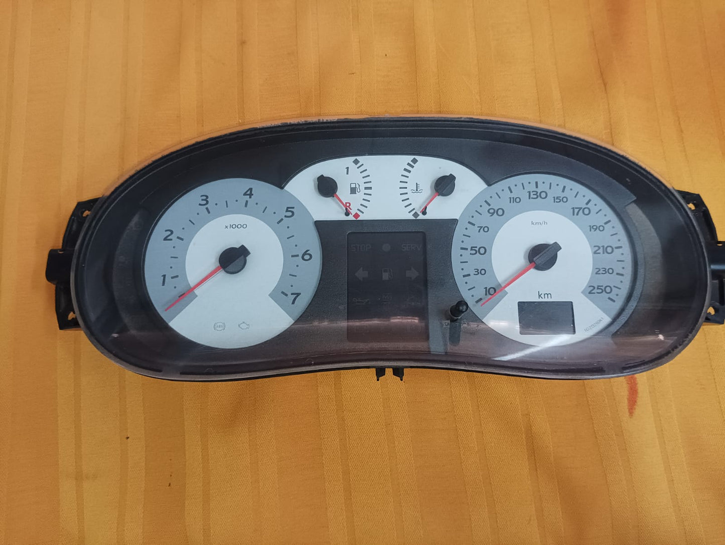 Tablero de instrumento de renault clio 2007