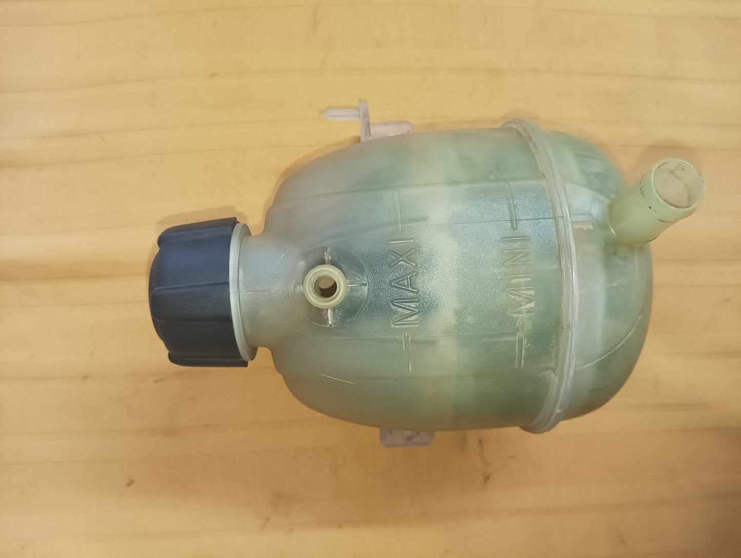 Deposito refrigerante de renault clio 2007