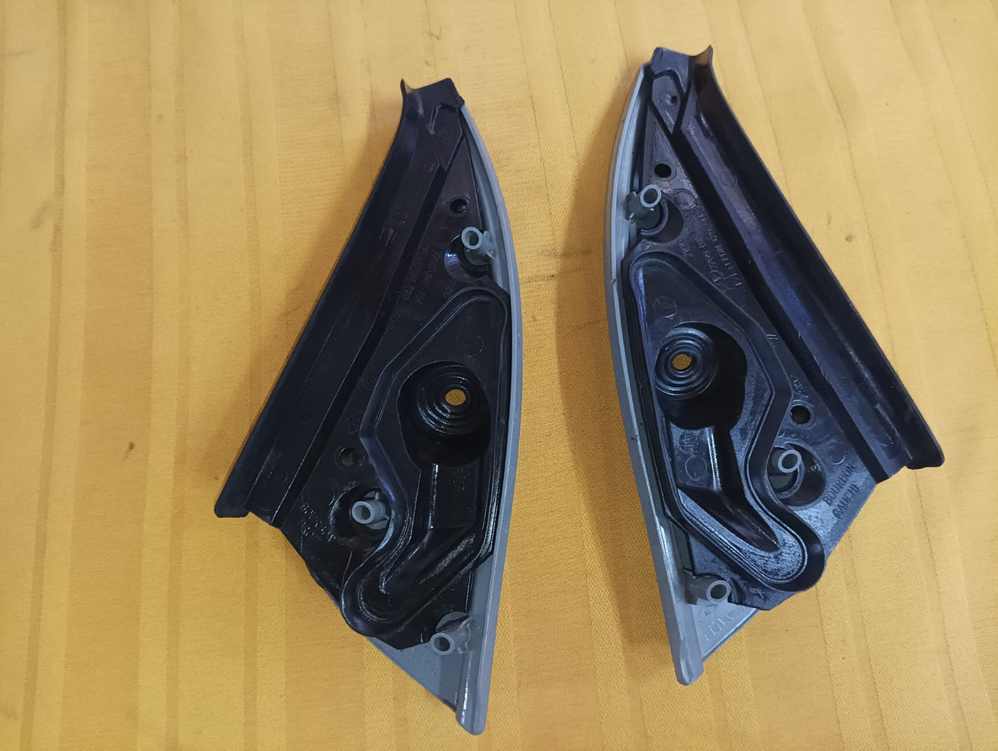 Tapas interior del espejo lateral de renault clio 2007