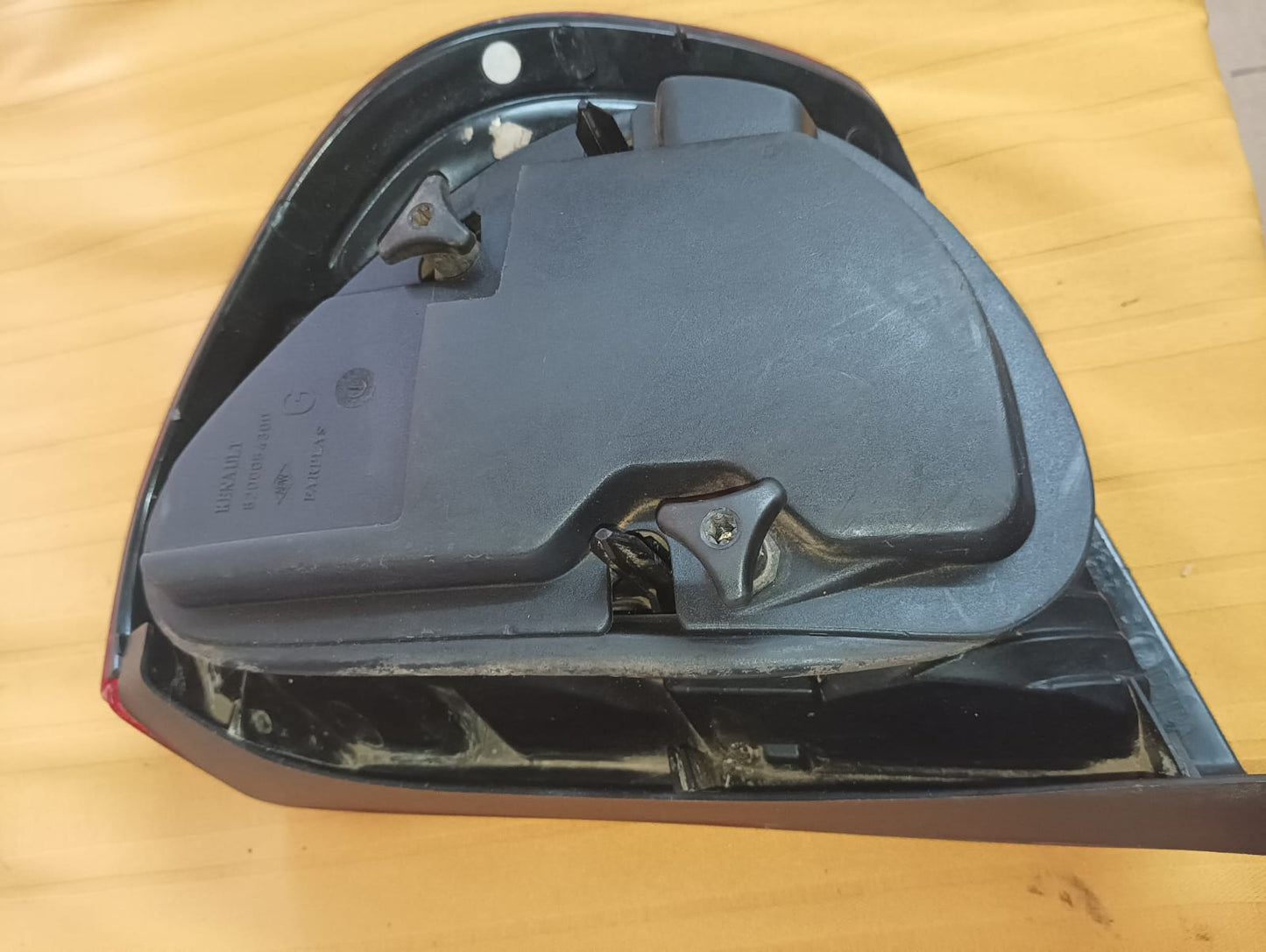 Foco trasero derecho renault clio 2007