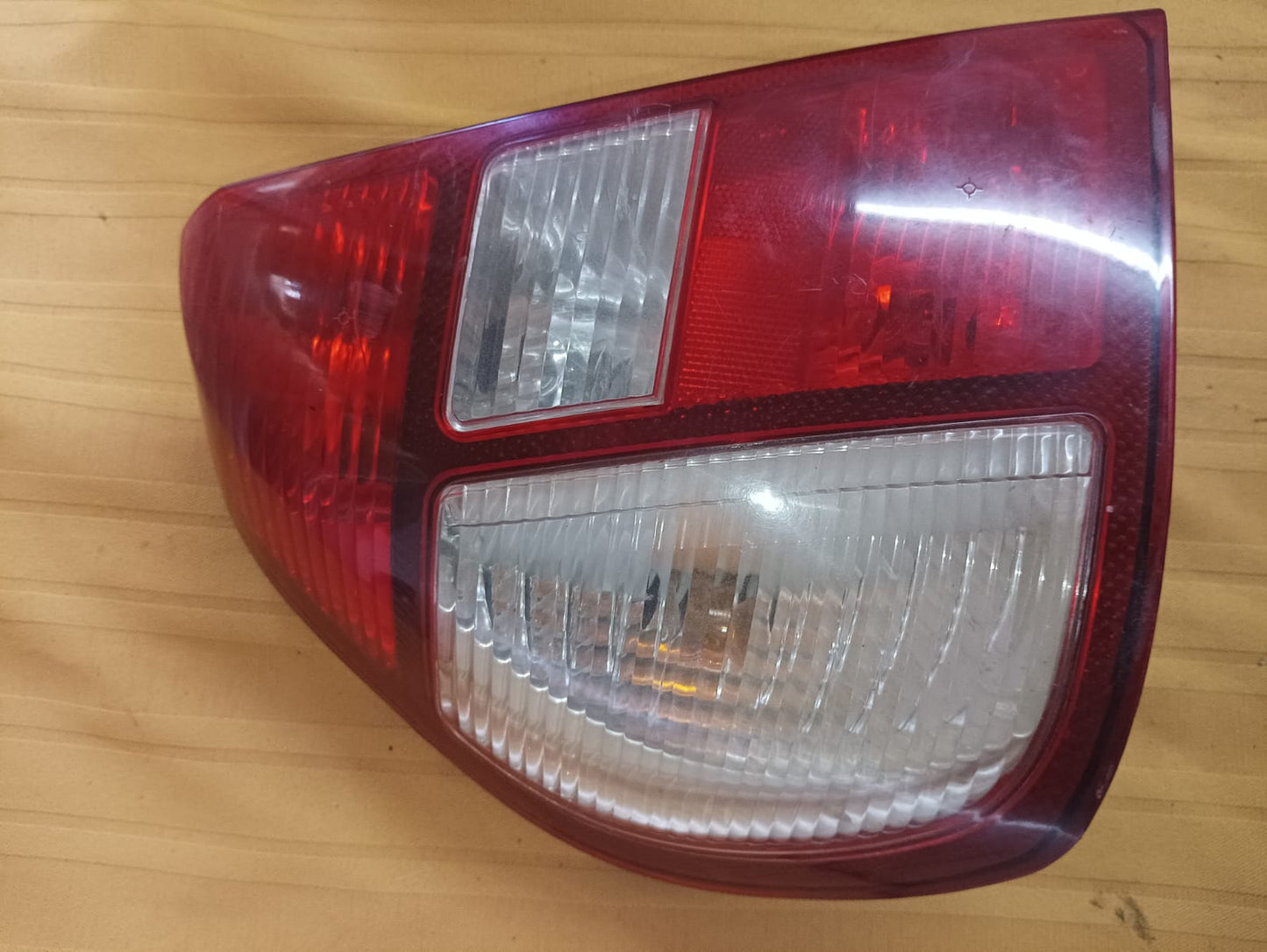 Foco trasero izquierdo Renault clio 2007