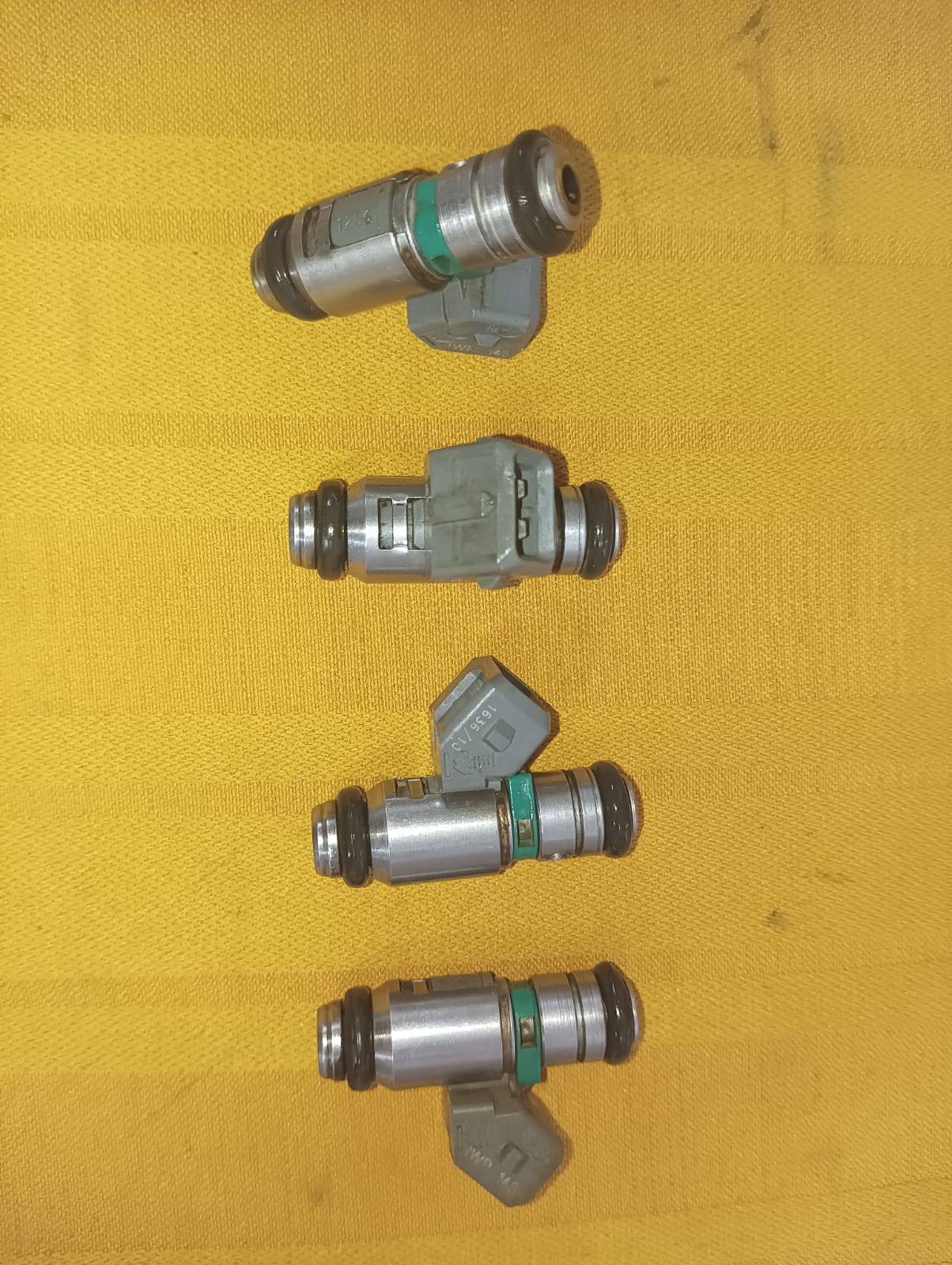 Inyector de combustible de renault clio 2007