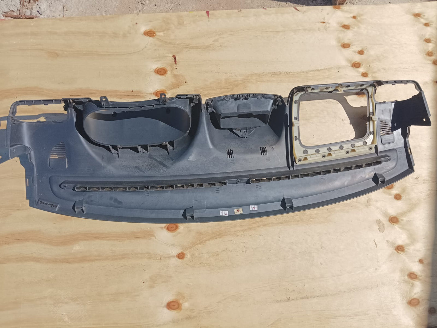 Base superior de torpedo renault clio 2007