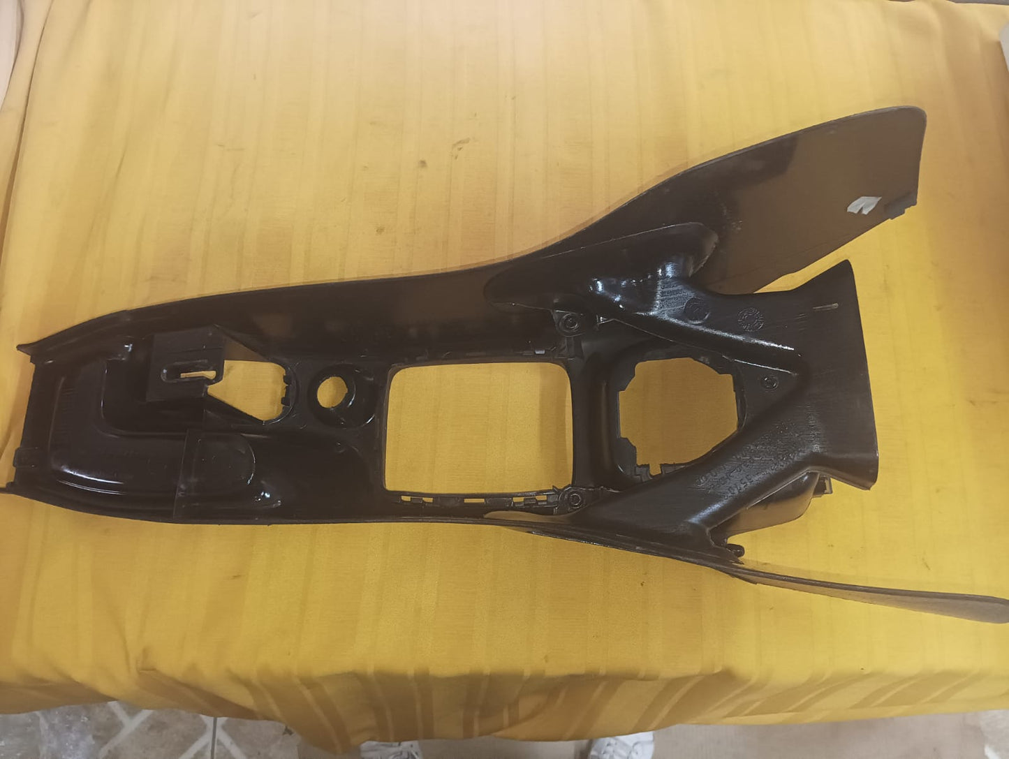 Cubre selectora de Peugeot 206