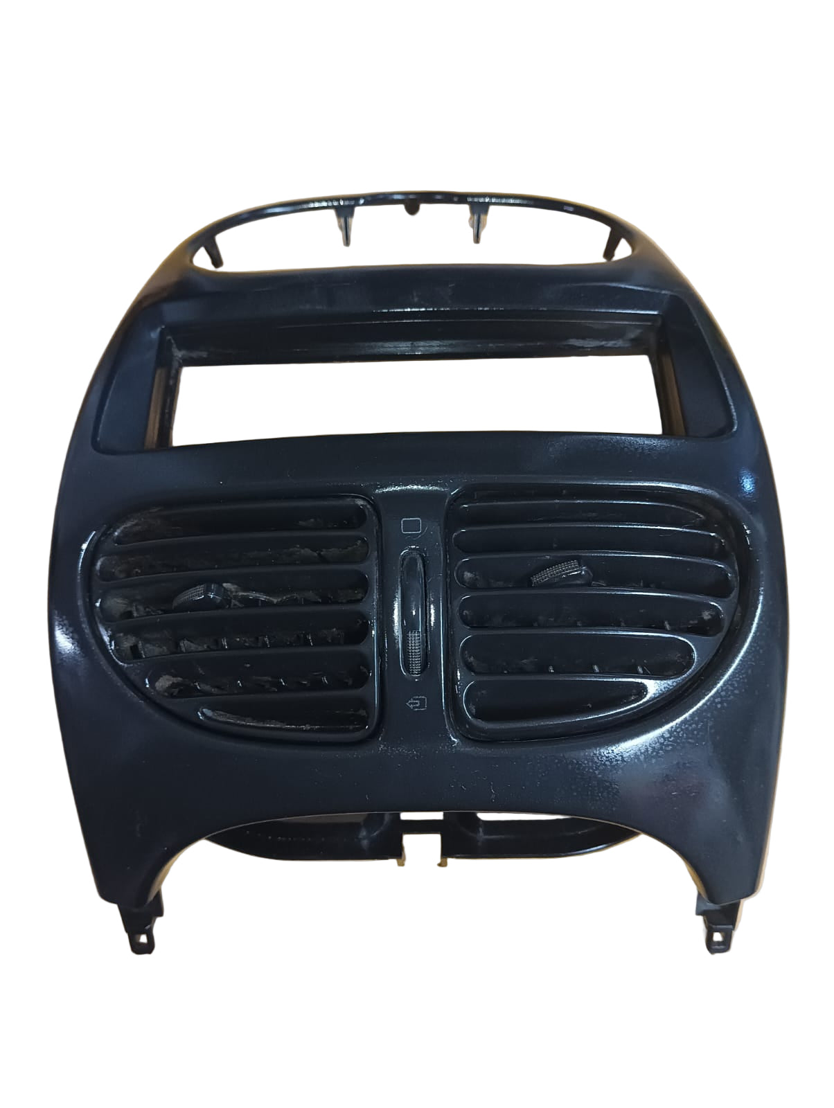 Bisel o marco de radio original  del Peugeot 206 1.6 año 2006