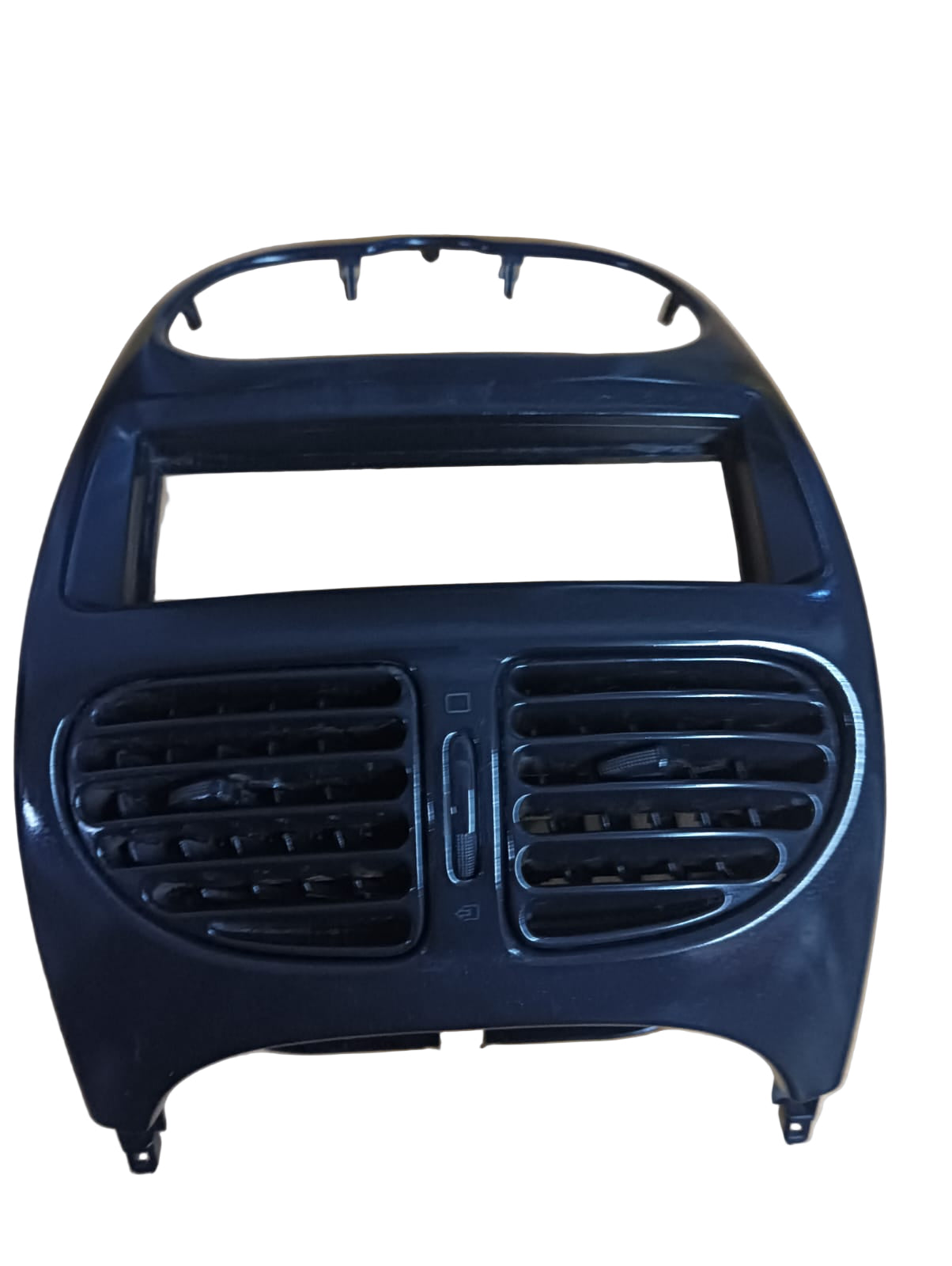 Bisel o marco de radio original  del Peugeot 206 1.6 año 2006