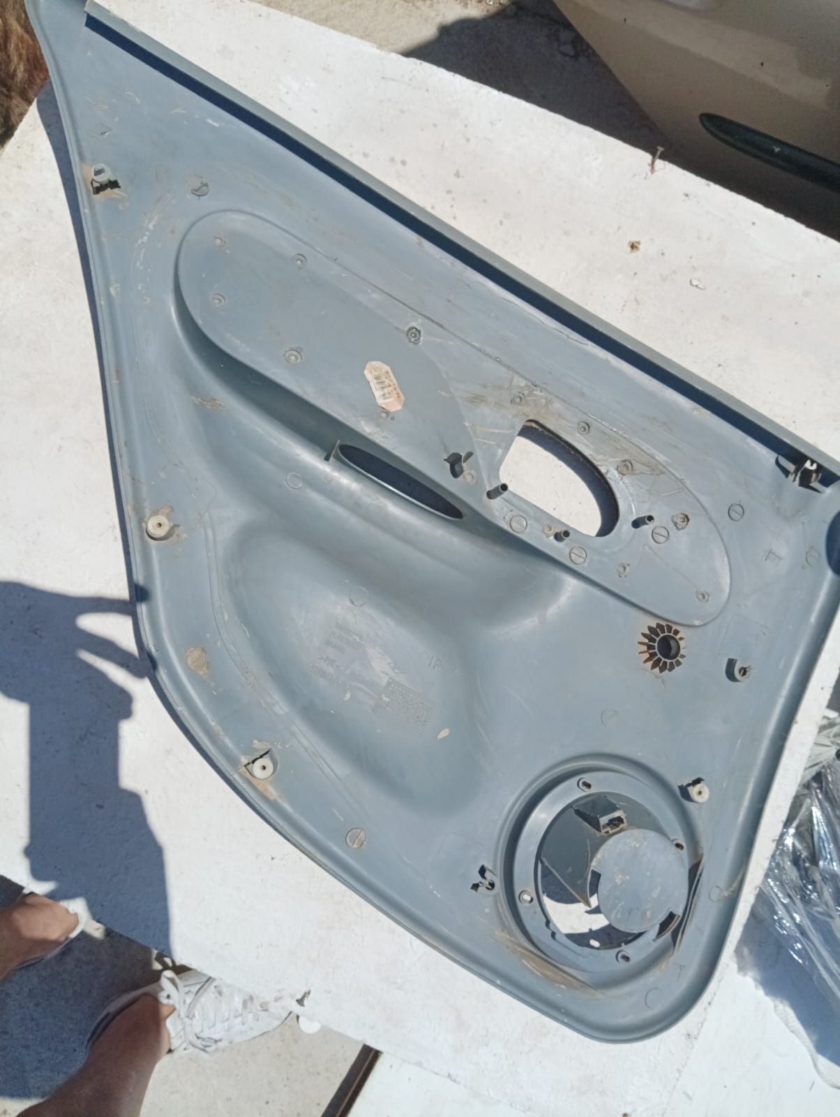 Tapiz interior de puerta trasera derecha de Renault Clio 2007 sedan .