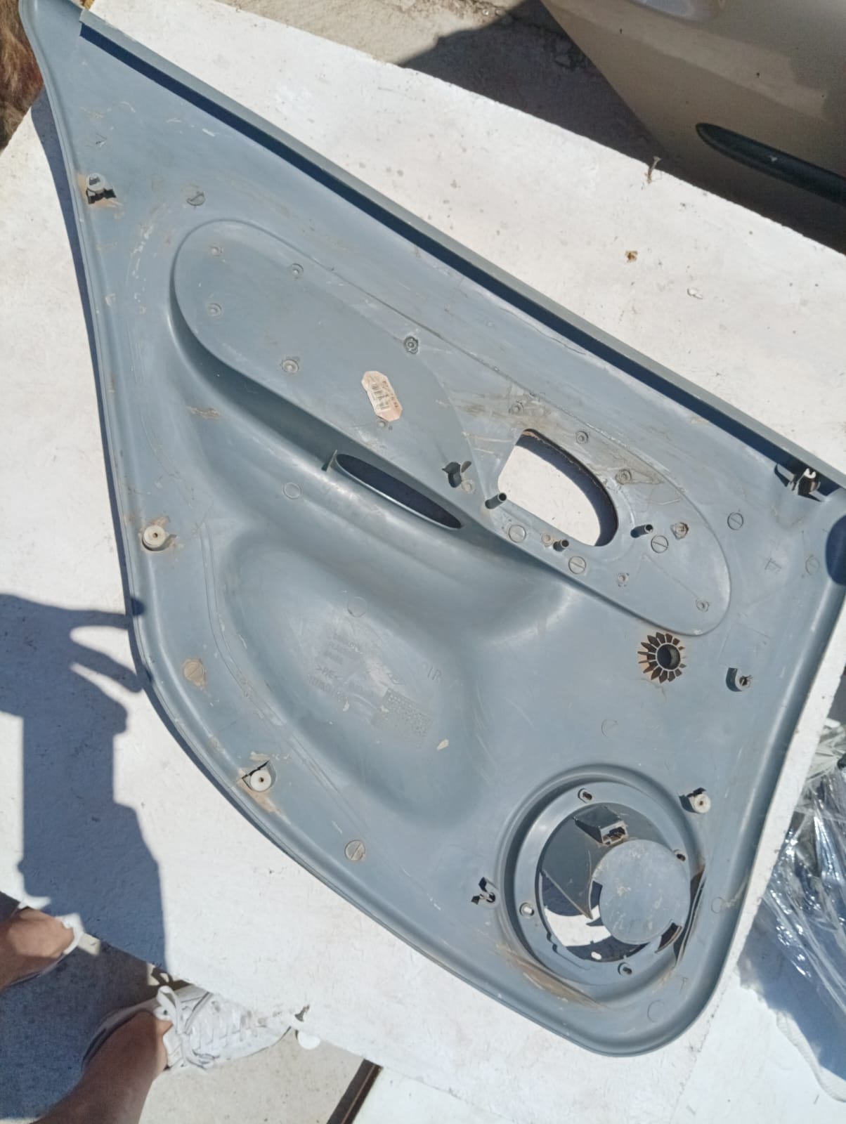 Tapiz interior de puerta trasera derecha de Renault Clio 2007 sedan .