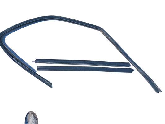 Kit bota agua y goma contorno vidrio delantero derecho para Renault Clio 2007 sedan