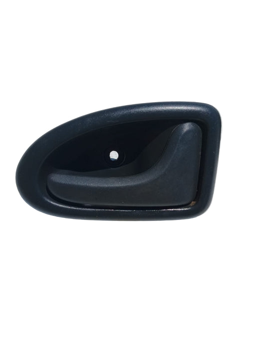 Manilla interior de puerta derecha de Renault Clio 2007 sedan