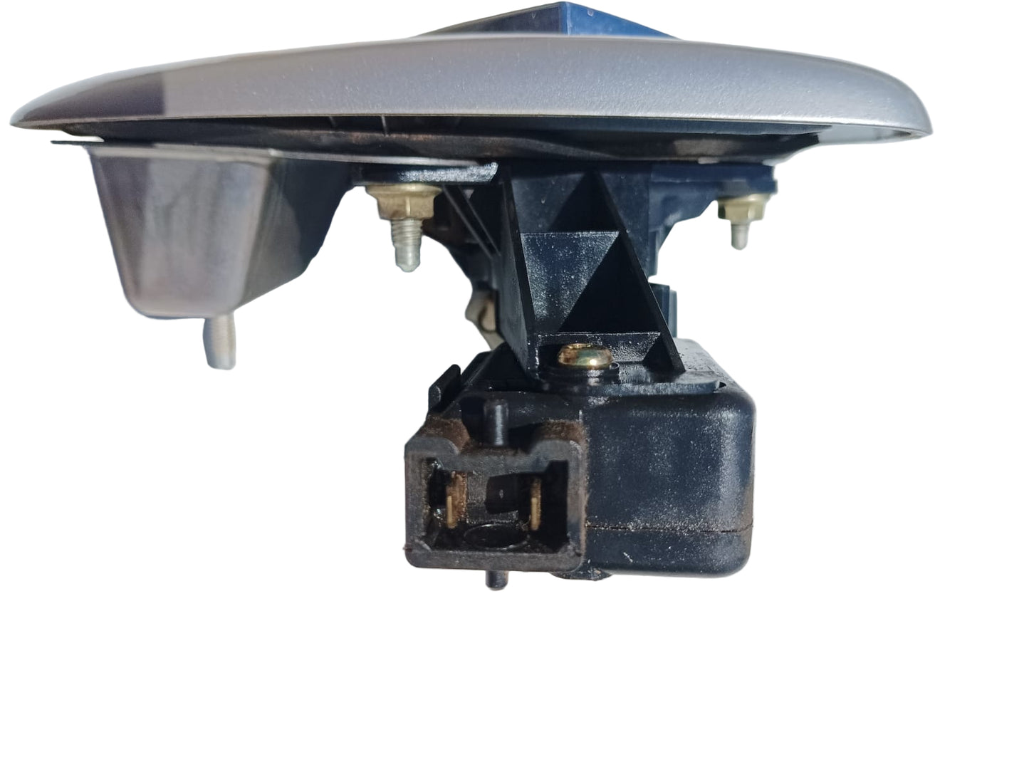 Chapa de cierre del maletero y bisel con botón de apertura del Renault Clio 2007 sedan