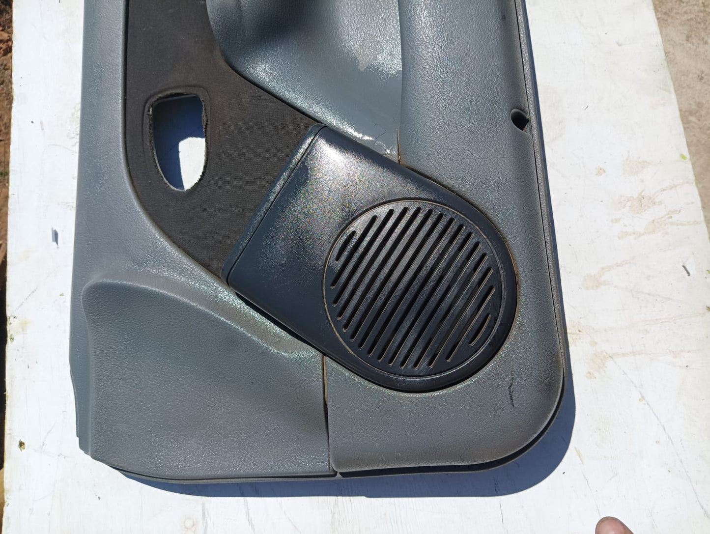 Tapiz de puerta delantera derecha  del Renault Clio 2007 sedán