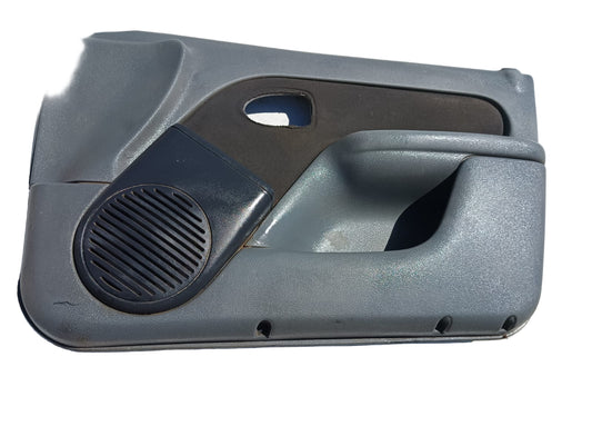 Tapiz de puerta delantera derecha  del Renault Clio 2007 sedán