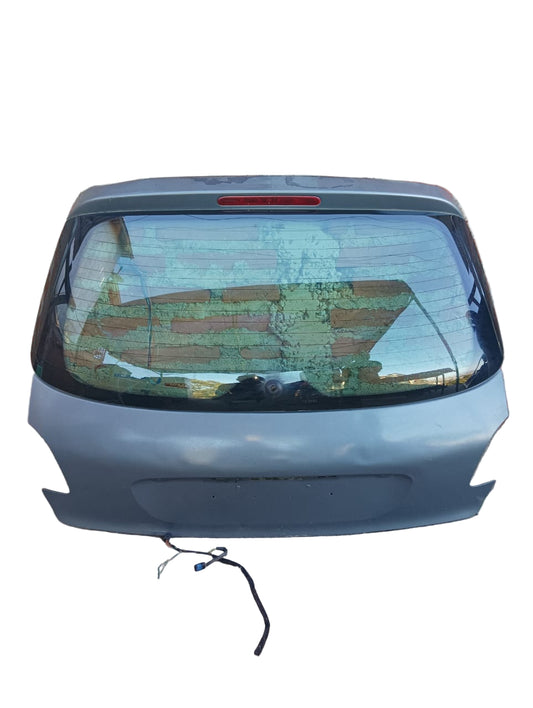 Portalón con luneta del Peugeot 206 2 puertas 2006