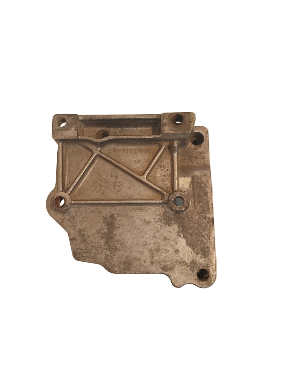 Base o soporte de compresor de ac de Peugeot 1.6 206 16 valvulas 2006 2 puertas lat