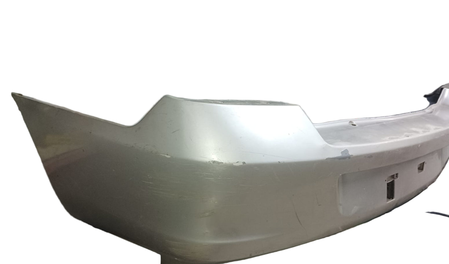 Parachoque trasero original para Renault Clio 2007 Sedán