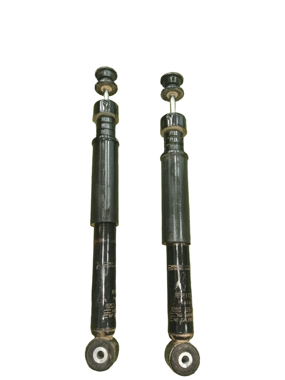 Amortiguadores traseros para Renault Clio 2007 motor 1.6 16V sedán,