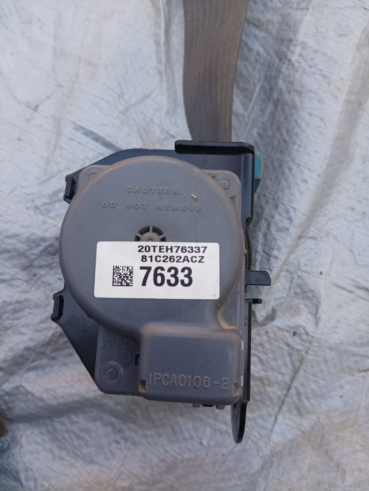 Cinturón de seguridad trasero izquierdo de  Spark GT modelos 2010–2013